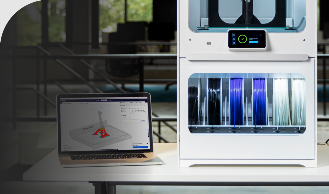 Hassle-Free Storage for 3D Printing Materials – UltiMaker S7 Pro Bundle with integrated Material Station for seamless filament management